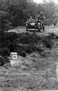Patrol rozpoznawczy na motocyklu „Emka” kwiecień 1958 r.