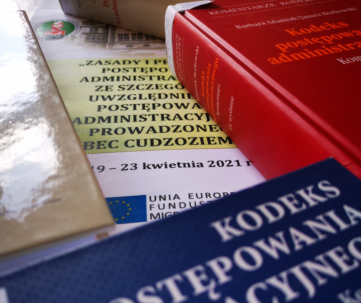 Kurs doskonalący „Zasady i procedury postępowania administracyjnego ze szczególnym uwzględnieniem postępowania administracyjnego prowadzonego wobec cudzoziemców”