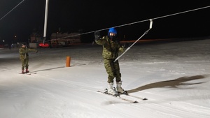 Szkolenie z zakresu narciarstwa skiturowego i zjazdowego dla słuchaczy szkolenia w zakresie Szkoły Podoficerskiej