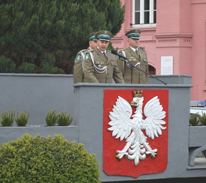 Dzień Flagi Rzeczpospolitej Polskiej w Ośrodku Szkoleń Specjalistycznych Straży Granicznej w Lubaniu