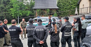 Szkolenie funkcjonariuszy z Karpackiego Oddziału SG z zakresu problematyki wspólnych polsko-słowackich patroli