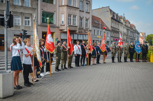 Poczty sztandarowe biorące udział w obchodach