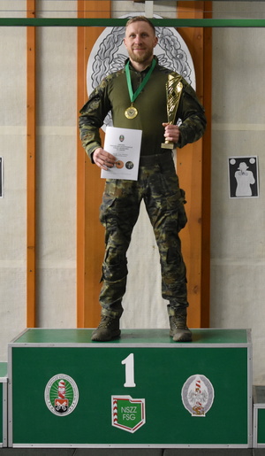 Funkcjonariusz Podlaskiego Oddziału Straży Granicznej na podium Funkcjonariusz Podlaskiego Oddziału Straży Granicznej na podium