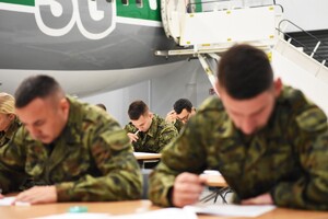 Egzaminy zaliczone – słuchacze rozpoczynają szkolenie podoficerskie Egzaminy zaliczone – słuchacze rozpoczynają szkolenie podoficerskie