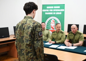 Egzamin końcowy klasy mundurowej potwierdzeniem wysokiego poziomu szkolenia Egzamin końcowy klasy mundurowej potwierdzeniem wysokiego poziomu szkolenia