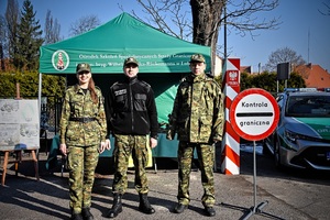 Promocja służby w Straży Granicznej w Zespole Szkół w Lubomierzu Promocja służby w Straży Granicznej w Zespole Szkół w Lubomierzu