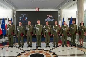 Komendant OSS SG w Lubaniu wziął udział w jubileuszowej konferencji z okazji 25-lecia działalności Urzędu do Spraw Cudzoziemców Komendant OSS SG w Lubaniu wziął udział w jubileuszowej konferencji z okazji 25-lecia działalności Urzędu do Spraw Cudzoziemców