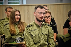 Kurs doskonalący nt. „Taktyka i technika prowadzenia rozpoznania w zakresie identyfikowania naruszeń przez cudzoziemców prawa wjazdu i pobytu na terytorium RP” Kurs doskonalący nt. „Taktyka i technika prowadzenia rozpoznania w zakresie identyfikowania naruszeń przez cudzoziemców prawa wjazdu i pobytu na terytorium RP”