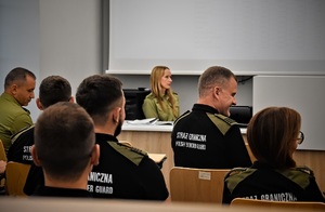 Kurs doskonalący nt. „Taktyka i technika prowadzenia rozpoznania w zakresie identyfikowania naruszeń przez cudzoziemców prawa wjazdu i pobytu na terytorium RP” Kurs doskonalący nt. „Taktyka i technika prowadzenia rozpoznania w zakresie identyfikowania naruszeń przez cudzoziemców prawa wjazdu i pobytu na terytorium RP”