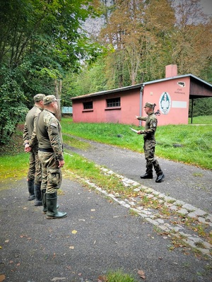 Kurs doskonalący instruktorów-selekcjonerów psów tropiąco-patrolowych Kurs doskonalący instruktorów-selekcjonerów psów tropiąco-patrolowych