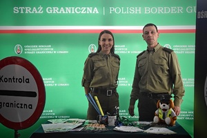 Funkcjonariusze OSS SG w Lubaniu promują Straż Graniczną na Targach Pracy Funkcjonariusze OSS SG w Lubaniu promują Straż Graniczną na Targach Pracy