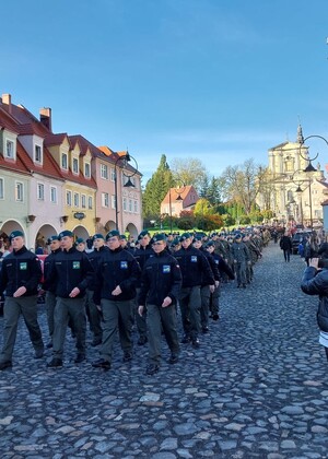 Uroczyste ślubowanie klas pierwszych w Lubomierzu Uroczyste ślubowanie klas pierwszych w Lubomierzu